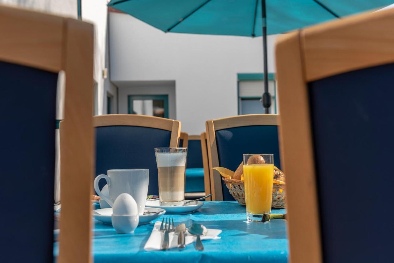 Hotel Am Wiesenweg L 24H Check-In Hausen  Екстериор снимка